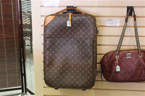 louis vuitton travel bag cheap|louis vuitton suitcase price.